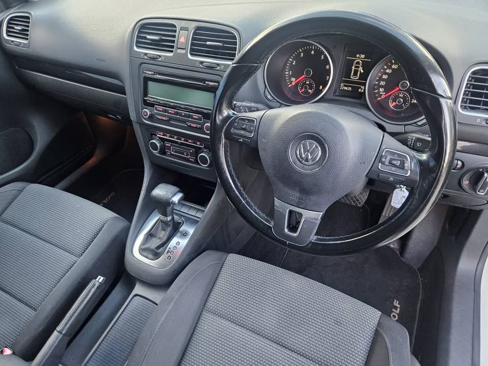 2010 Volkswagen golf 2.0lt tsi automatic hatch easy second chance finance9.jpg